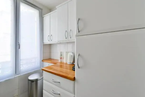 The Cosy Cocon Close To Eiffel Tower & Invalides Paris 0*,  France