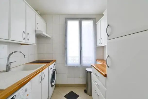 The Cosy Cocon Close To Eiffel Tower & Invalides Paris France