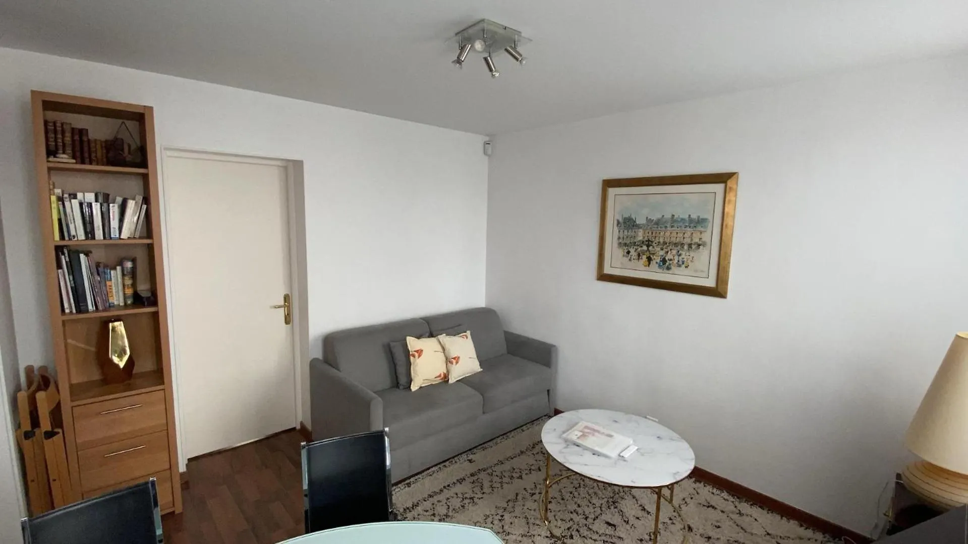 The Cosy Cocon Close To Eiffel Tower & Invalides Paris France